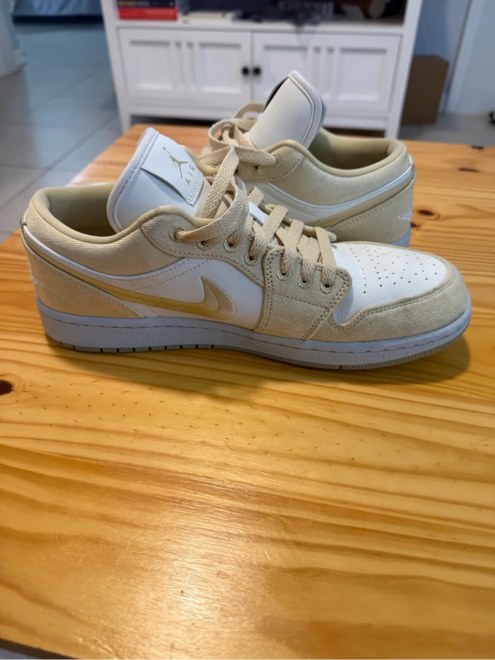 Nike Air Jordan 1 Low SE